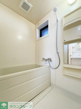 ハウゼ・ユートピアBの物件内観写真